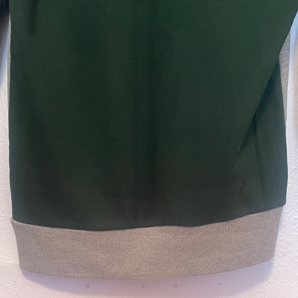Men's Colorblock Sweater - Picture 4 of 5